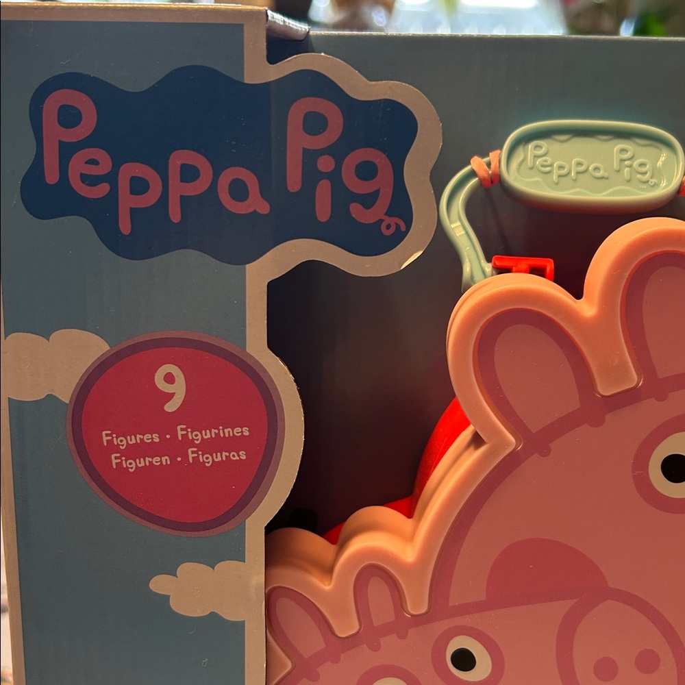 Peppa Pig Carry-Along Brothers and Sisters 9 Figures & Carrying Case New Ages 3+ - Picture 5 of 13